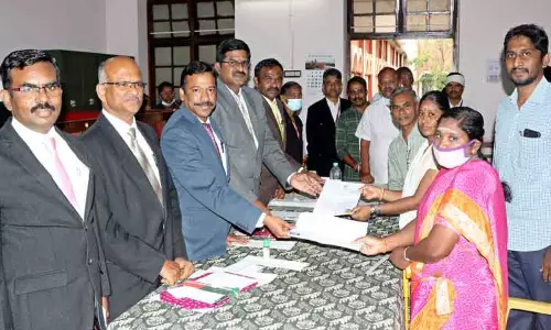 மக்கள் நீதிமன்றத்தில் 4,684 வழக்குகளுக்கு தீர்வு