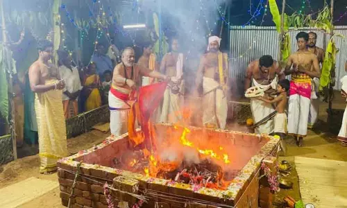 ஸ்ரீ சக்கர பிரதிஷ்டை