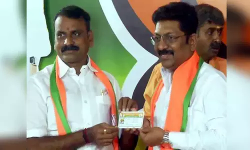 பாஜகவில் இருந்து விலகுகிறேன் - மதுரை மாவட்ட பாஜக தலைவர் டாக்டர் சரவணன் அதிரடி பாஜகவில் இருந்து விலகுகிறேன் - மதுரை மாவட்ட பாஜக தலைவர் டாக்டர் சரவணன் அதிரடி