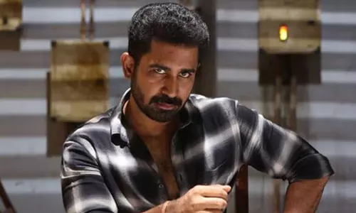 விஜய் ஆண்டனி நடித்துள்ள கொலை படத்தின் டிரைலர் வெளியாகும் தேதி அறிவிப்பு..! விஜய் ஆண்டனி நடித்துள்ள கொலை படத்தின் டிரைலர் வெளியாகும் தேதி அறிவிப்பு..!