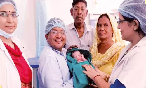 70 வயதுக்கு பிறகு குழந்தை பெற்றெடுத்த தம்பதி