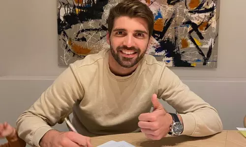 ஐ.எஸ்.எல் கால்பந்து: 5 வெளிநாட்டு வீரர்களை ஒப்பந்தம் செய்த ஈஸ்ட் பெங்கால் அணி