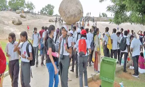 தொடர் விடுமுறை: மாமல்லபுரத்தில் குவிந்த சுற்றுலா பயணிகள்