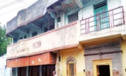 தியாகிகளுக்கு மறுக்கப்படும் கவுரவம்