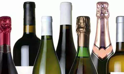 சட்டவிரோதமாக மது விற்ற பாருக்கு சீல்