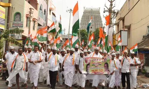 சுதந்திர தின பவள விழாவை முன்னிட்டு காங்கிரஸ் கட்சியினர் பாதயாத்திரை