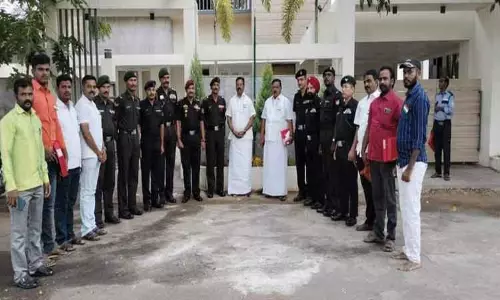 சுதந்திர தின விழா கோலாகலம் சுதந்திர தின விழா கோலாகலம்