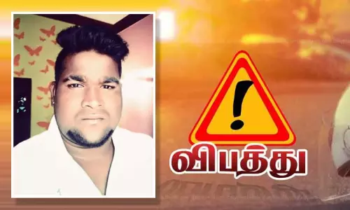 திருவள்ளூர் அருகே மோட்டார் சைக்கிள் - லாரி மோதல்; வாலிபர் பலி திருவள்ளூர் அருகே மோட்டார் சைக்கிள் - லாரி மோதல்; வாலிபர் பலி