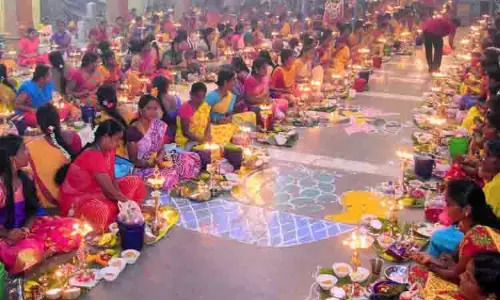 அம்மன் கோவில்களில் குத்துவிளக்கு பூஜை