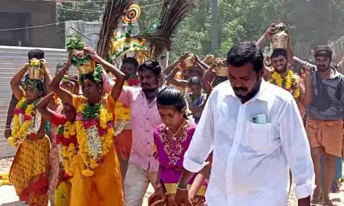 அம்மன் கோவில்களில் சிறப்பு வழிபாடு அம்மன் கோவில்களில் சிறப்பு வழிபாடு