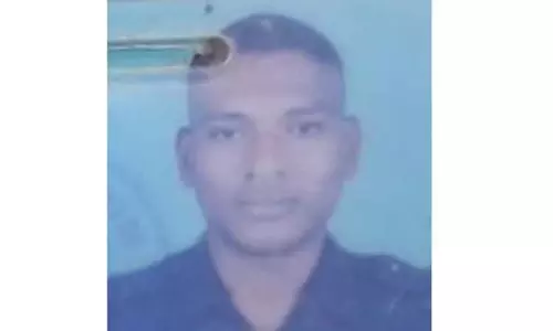 கார் மோதி ராணுவ வீரர் சாவு