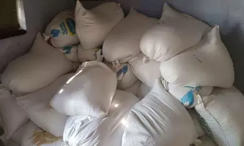 கேரளாவுக்கு கடத்த முயன்ற 5 டன் ரேஷன் அரிசி பறிமுதல்