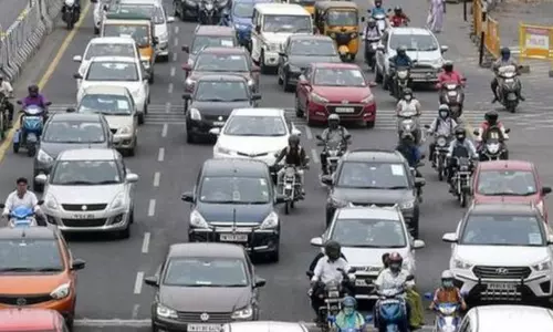 மோட்டார் வாகன விதிகளில் திருத்தங்கள் - தமிழ்நாடு அரசு அரசிதழில் வெளியீடு