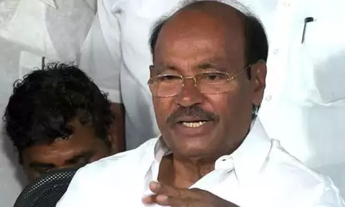 ஆன்லைன் சூதாட்ட தடை அவசர சட்டத்தை அரசு பிறப்பிக்க வேண்டும் - ராமதாஸ் வலியுறுத்தல் ஆன்லைன் சூதாட்ட தடை அவசர சட்டத்தை அரசு பிறப்பிக்க வேண்டும் - ராமதாஸ் வலியுறுத்தல்