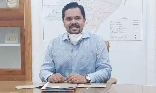 12-ம் வகுப்பில் தேர்ச்சி பெற்ற ஆதிதிராவிடர் மாணவர்களுக்கு வேலை வாய்ப்புடன் கூடிய பட்டப்படிப்பு - கலெக்டர் தகவல்