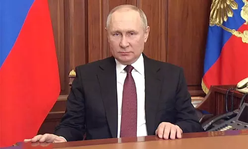 10-க்கும் மேற்பட்ட குழந்தைகளை பெற்றால் ரூ 13. லட்சம் பரிசு - ரஷியா அறிவிப்பு