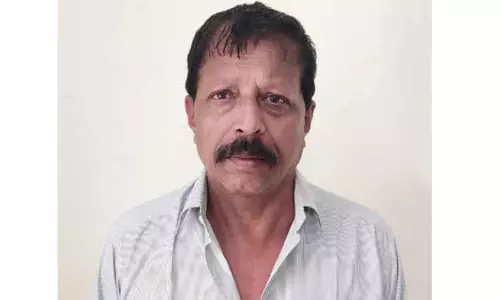 சூப்பர் மார்க்கெட் உரிமையாளரிடம் ரூ.5 லட்சம் மோசடி