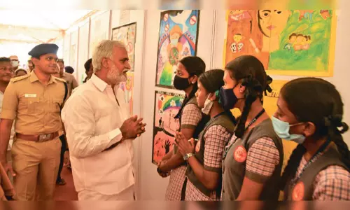 போதை பொருட்களுக்கு எதிராக விழிப்புணர்வு கண்காட்சி - அமைச்சர் சேகர்பாபு தொடங்கி வைத்தார் போதை பொருட்களுக்கு எதிராக விழிப்புணர்வு கண்காட்சி - அமைச்சர் சேகர்பாபு தொடங்கி வைத்தார்