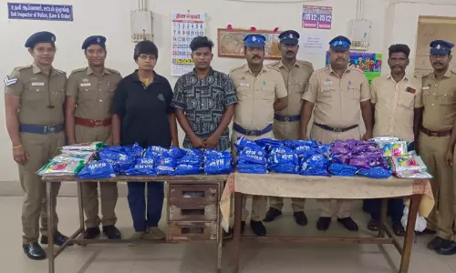 சென்னை சென்டிரல் ரெயில் நிலையத்தில் 30 கிலோ போதை பொருட்கள் பறிமுதல் - ஒருவர் கைது சென்னை சென்டிரல் ரெயில் நிலையத்தில் 30 கிலோ போதை பொருட்கள் பறிமுதல் - ஒருவர் கைது