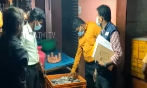 கள்ளக்குறிச்சி மீன் சந்தையில் 110 கிலோ கெட்டுப்போன மீன்கள் பறிமுதல்