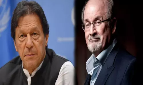 சல்மான் ருஷ்டி மீதான தாக்குதல் நியாயமற்றது- இம்ரான் கான் கண்டனம்