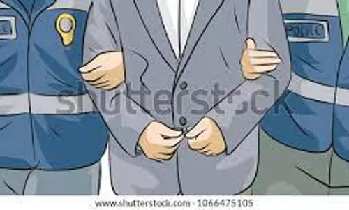 ஹான்ஸ் பாக்கெட் விற்ற கடை உரிமையாளர் கைது