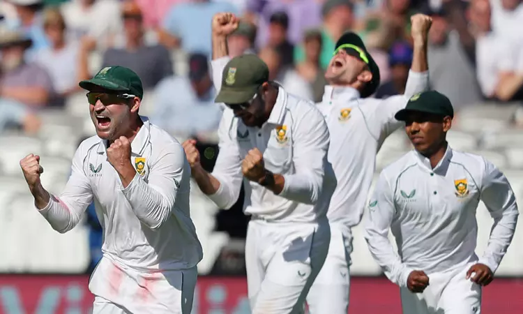 இங்கிலாந்துக்கு எதிரான முதல் டெஸ்ட்; தென் ஆப்பிரிக்க அணி இன்னிங்ஸ் வெற்றி இங்கிலாந்துக்கு எதிரான முதல் டெஸ்ட்; தென் ஆப்பிரிக்க அணி இன்னிங்ஸ் வெற்றி