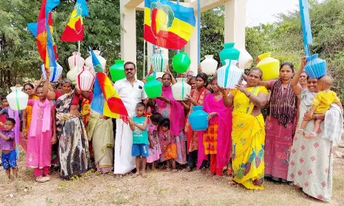 வேடசந்தூர் அருகே குடிநீர் கேட்டு கிராம மக்கள் ஆர்ப்பாட்டம்