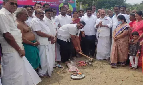 கடந்த அ.தி.மு.க. ஆட்சியில் நிதி ஒதுக்கியும் கிடப்பில் கிடக்கும் வளர்ச்சி பணிகள்-பொள்ளாச்சி ஜெயராமன் எம்.எல்.ஏ. குற்றச்சாட்டு கடந்த அ.தி.மு.க. ஆட்சியில் நிதி ஒதுக்கியும் கிடப்பில் கிடக்கும் வளர்ச்சி பணிகள்-பொள்ளாச்சி ஜெயராமன் எம்.எல்.ஏ. குற்றச்சாட்டு