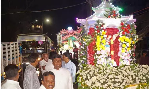 பாத்திமா அன்னை ஆலய தேர் பவனி