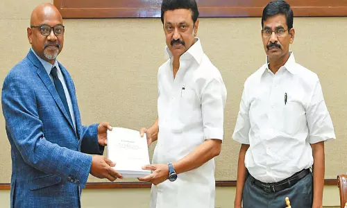 ஸ்மார்ட் சிட்டி முறைகேடு:  200 பக்க விசாரணை அறிக்கை முதல்-அமைச்சர் மு.க.ஸ்டாலினிடம் வழங்கப்பட்டது