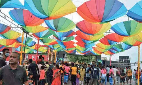 கண்கவர் கலை நிகழ்ச்சிகள் அரங்கேற்றம்: பெசன்ட்நகர் எலியட்ஸ் கடற்கரையில் சென்னை தின கொண்டாட்டம்