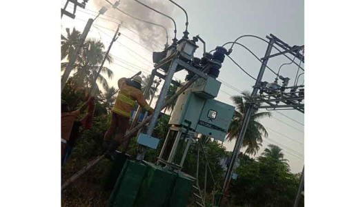 துணை மின் நிலையத்தில் தீ விபத்து