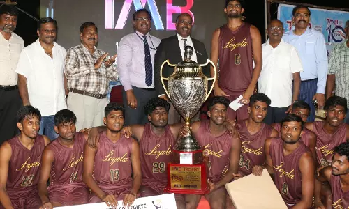 தூத்துக்குடியில் அகில இந்திய கூடைப்பந்து போட்டி: லயோலா கல்லூரி அணி சாம்பியன் பெண்கள் பிரிவில் எஸ்.ஆர்.எம். கல்லூரி அணி வெற்றி தூத்துக்குடியில் அகில இந்திய கூடைப்பந்து போட்டி: லயோலா கல்லூரி அணி சாம்பியன் பெண்கள் பிரிவில் எஸ்.ஆர்.எம். கல்லூரி அணி வெற்றி