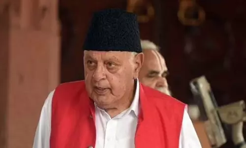 காஷ்மீரில் வெளியூர் வாக்காளர்கள் சேர்ப்பா? எதிர்க்கட்சிகள் குற்றச்சாட்டுக்கு பா.ஜனதா பதிலடி