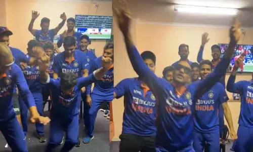 குத்தாட்டம் போட்டு வெற்றியை கொண்டாடிய இந்திய அணி வீரர்கள் - வைரல் வீடியோ