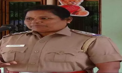 போலீஸ் நிலையத்தில் விஷம் குடித்த  பெண் இன்ஸ்பெக்டர்