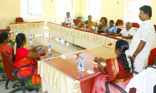 வேலூர் மாவட்ட ஊராட்சிக்குழு கூட்டம்