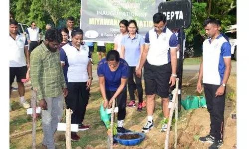 அரக்கோணம் ஐ.என்.எஸ். ராஜாளியில் 13,200 மரக்கன்றுகள் நடும் நிகழ்ச்சி