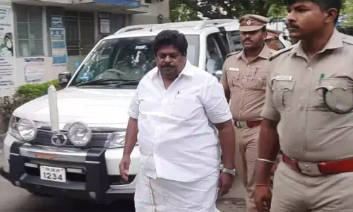 பாரதமாதா கோவில் பூட்டை உடைத்து நுழைந்த வழக்கு; சிறையில் உள்ள பாஜக மாநில துணைத்தலைவருக்கு ஜாமின் பாரதமாதா கோவில் பூட்டை உடைத்து நுழைந்த வழக்கு; சிறையில் உள்ள பாஜக மாநில துணைத்தலைவருக்கு ஜாமின்