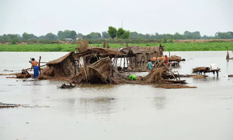 வெள்ள பாதிப்பு: சர்வதேச நாடுகளிடம் உதவி கோரும் பாகிஸ்தான்