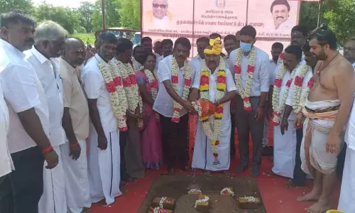 வெள்ளிமேடுபேட்டை முதல் புதுச்சேரி வரை    ரூ.126½ கோடியில் நான்குவழி சாலைக்கான பூமி பூஜை    அமைச்சர் செஞ்சி மஸ்தான் தொடங்கி வைத்தார்