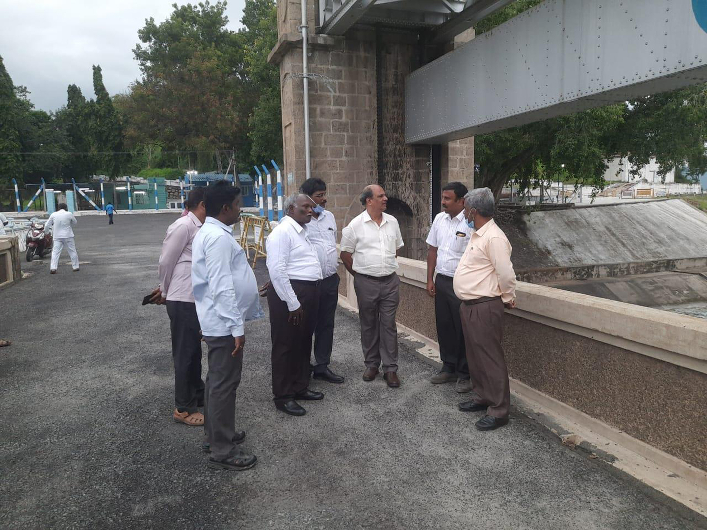 Survey by Chief Engineer of Water Resources Department at Mettur Dam