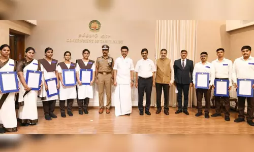 தகவல் பதிவு உதவியாளர், காவல் நிலைய வரவேற்பாளர் பணியிடங்கள் - 912 பேருக்கு பணிநியமன ஆணை வழங்கினார் முதல் அமைச்சர் தகவல் பதிவு உதவியாளர், காவல் நிலைய வரவேற்பாளர் பணியிடங்கள் - 912 பேருக்கு பணிநியமன ஆணை வழங்கினார் முதல் அமைச்சர்