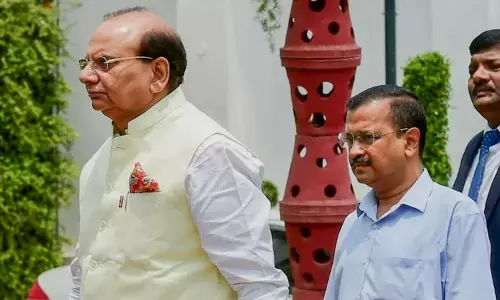 டெல்லியில் அரசு கோப்புகளில் முதல்-மந்திரியின் கையெழுத்து இல்லை! 45 கோப்புகளை திருப்பி அனுப்பிய கவர்னர் அலுவலகம்