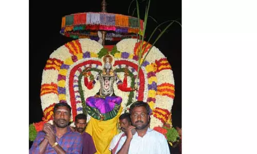 கமண்டல நதியில் தீர்த்தவாரி உற்சவம் கமண்டல நதியில் தீர்த்தவாரி உற்சவம்