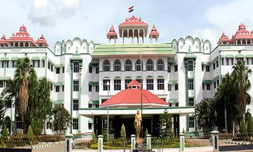 பால் வியாபாரத்தை 24 மணி நேரமும் நடத்தலாம் - மதுரை ஐகோர்ட்டு உத்தரவு