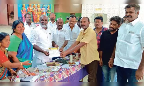 பொன்னேரி நகராட்சியில் அரசு ஆஸ்பத்திரி நவீன மயமாக்கப்படும் - எம்.எல்.ஏ. உறுதி