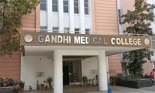 மத்திய பிரதேசத்தில் இந்தி மொழியில் எம்பிபிஎஸ் படிப்பு - மருத்துவத் துறை நிபுணர்கள் கடும் எதிர்ப்பு! மத்திய பிரதேசத்தில் இந்தி மொழியில் எம்பிபிஎஸ் படிப்பு - மருத்துவத் துறை நிபுணர்கள் கடும் எதிர்ப்பு!