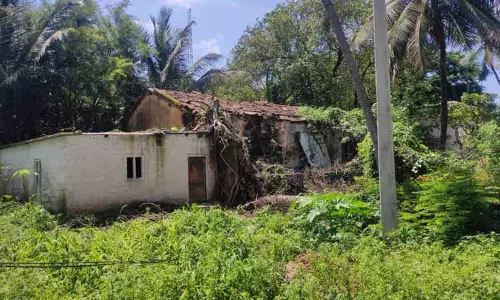 பழைய போலீஸ் நிலைய கட்டிடம் அகற்றப்படுமா?